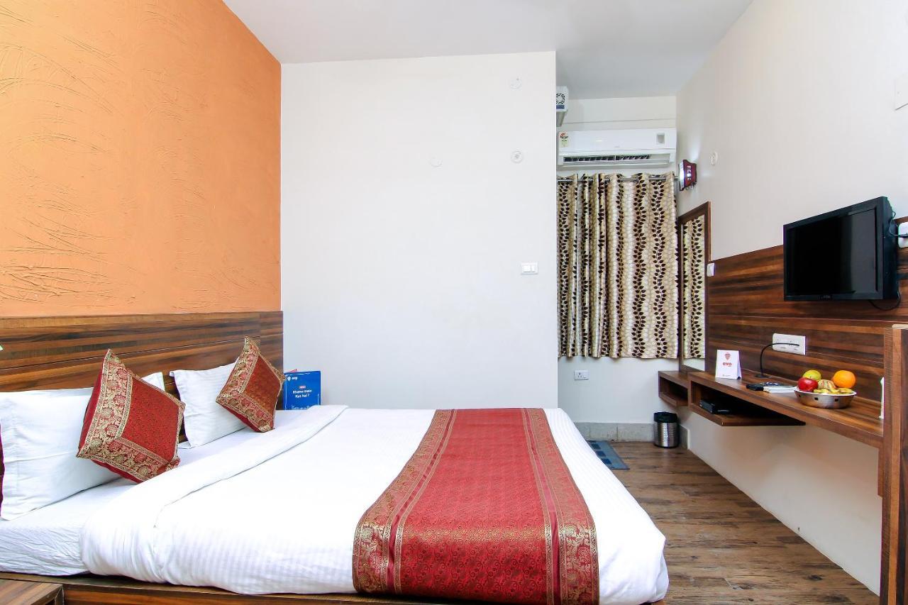Hotel R B International Varanasi Dış mekan fotoğraf