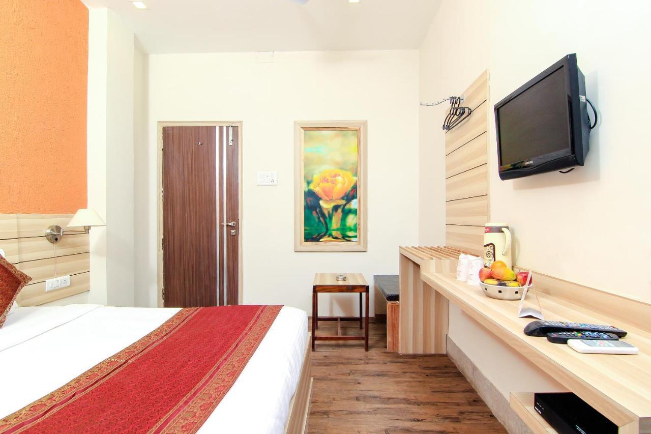 Hotel R B International Varanasi Dış mekan fotoğraf