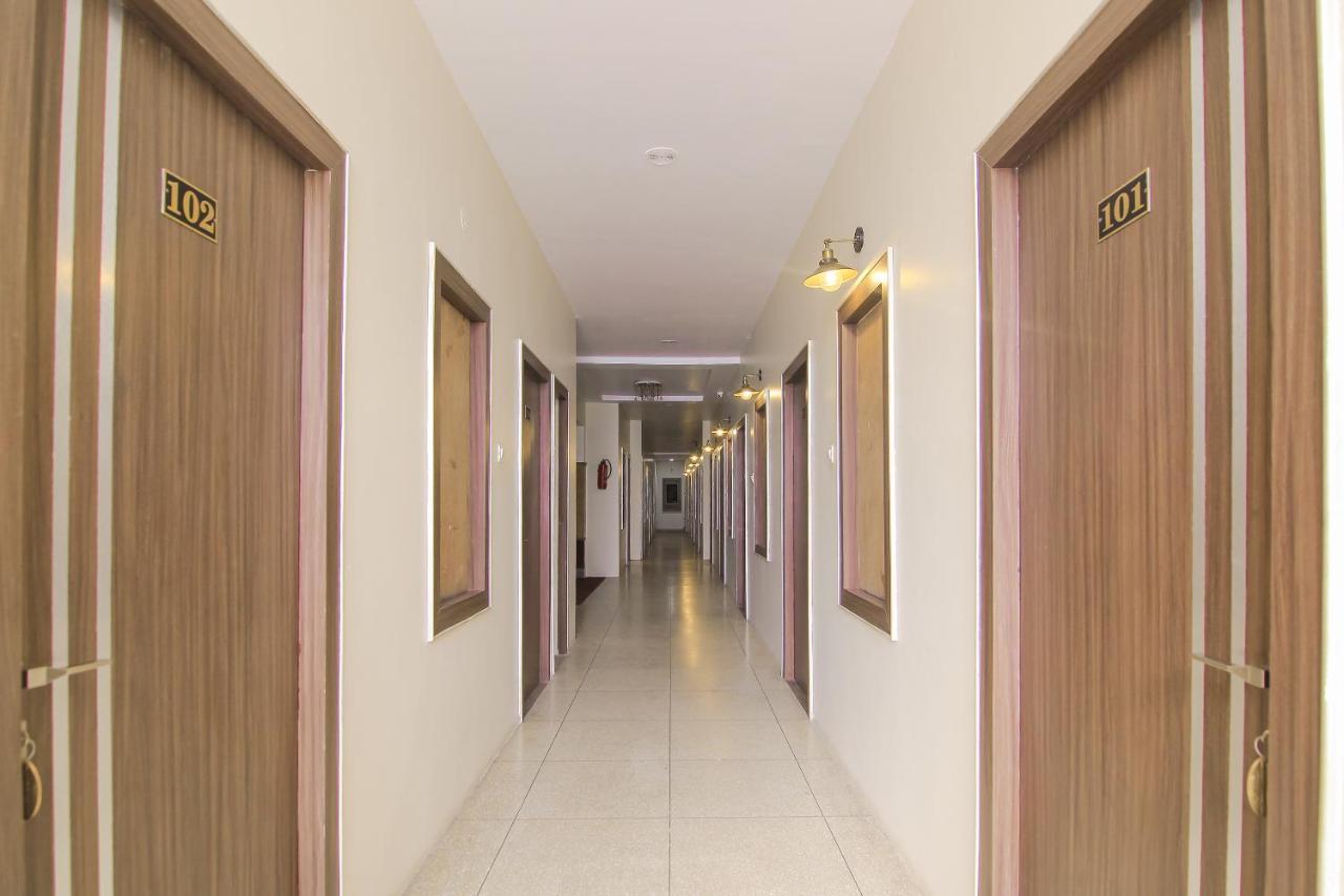 Hotel R B International Varanasi Dış mekan fotoğraf